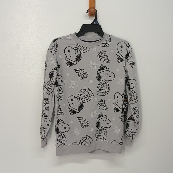 Peanut Snoopy snowflakes crew neck sweatshirt Sz X-small pullover winter top NWT - Picture 1 of 9